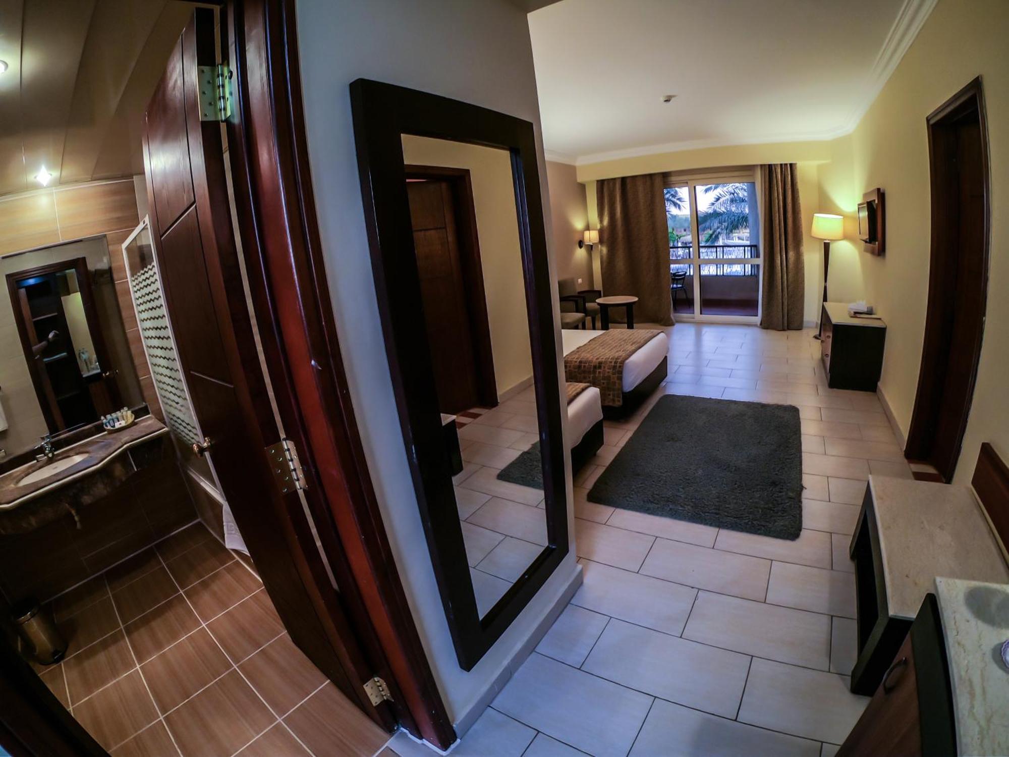 Regency Plaza Aqua Park And Spa Resort Sharm el Sheikh Esterno foto